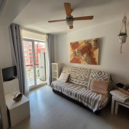 Apartamento En Edificio Mar Blau Calella * Calella