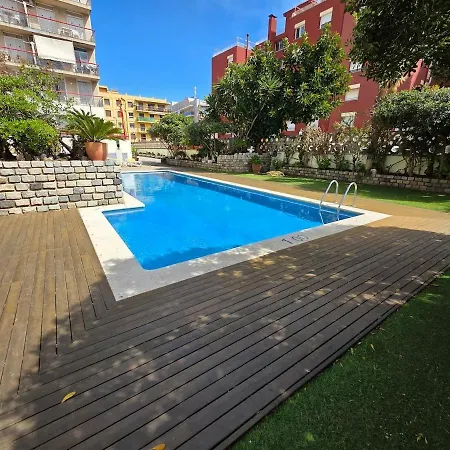 En Edificio Mar Blau * Calella